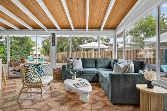 Manatee Manors | Waterfront | Pool | 3 miles to Beach