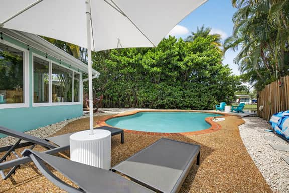 Manatee Manors | Waterfront | Pool | 3 miles to Beach